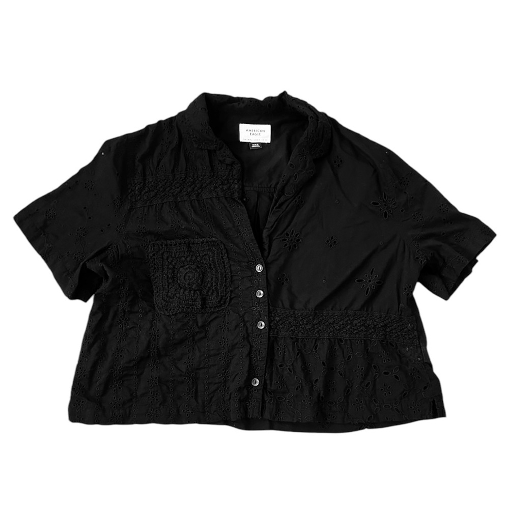 Like New American Eagle Cropped Button Down